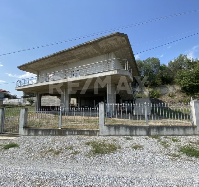 1130-44514959.jpg