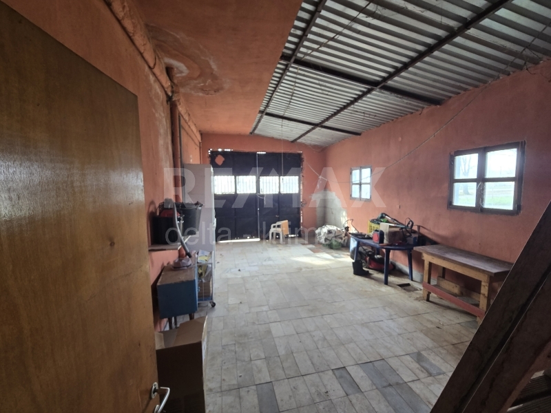 4345-83409389.jpg