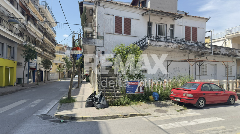 1112-87754219.jpg