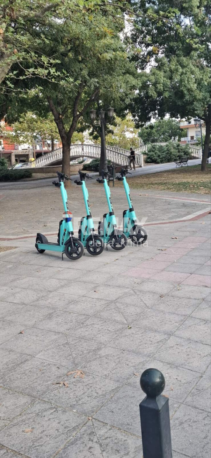 4352-85683628.jpg
