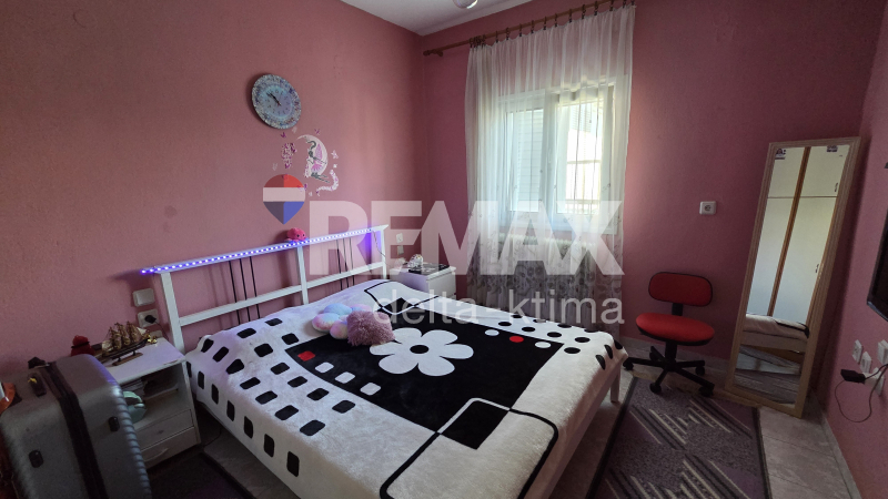 5-87661598.jpg