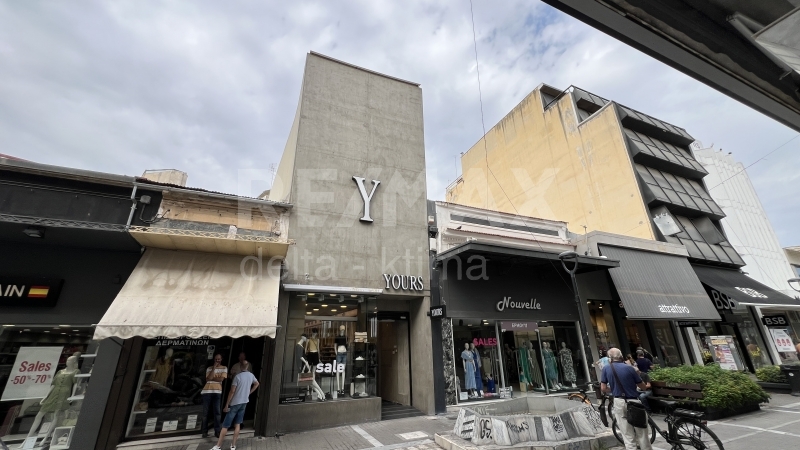 5-61544881.jpg