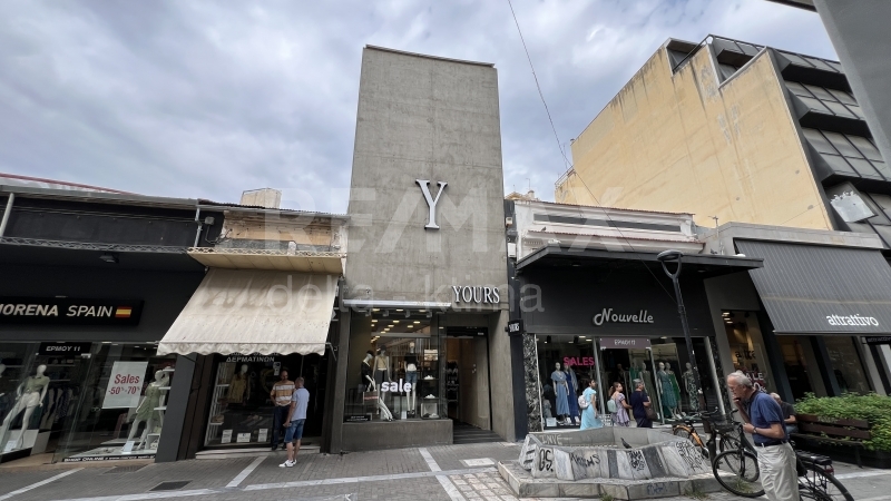 5-61545826.jpg