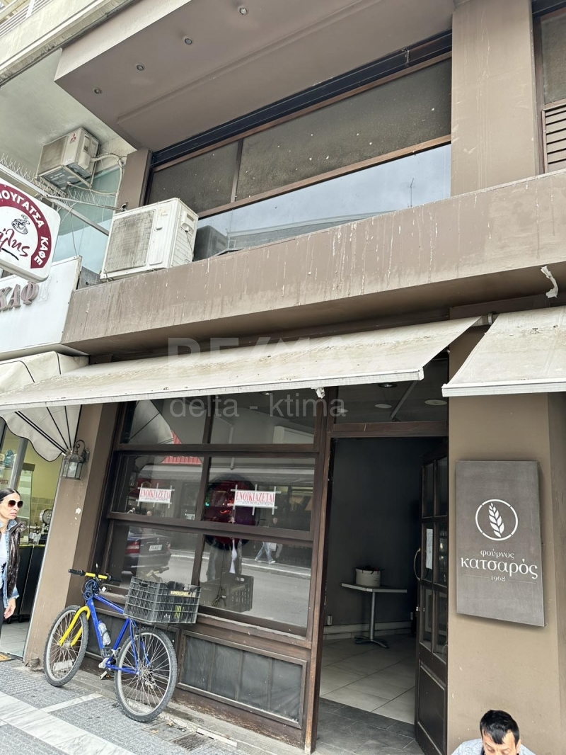 1112-6302462.jpg