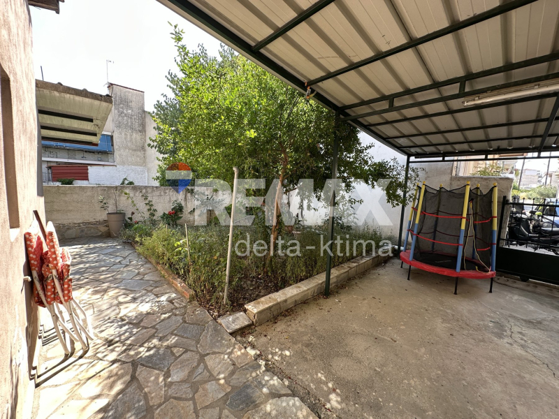 1142-90315048.jpg