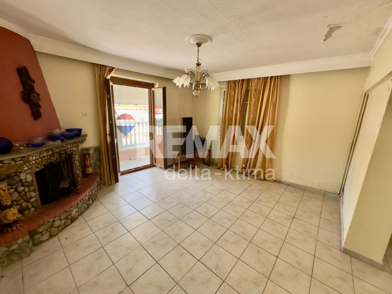1142-90319199.jpg