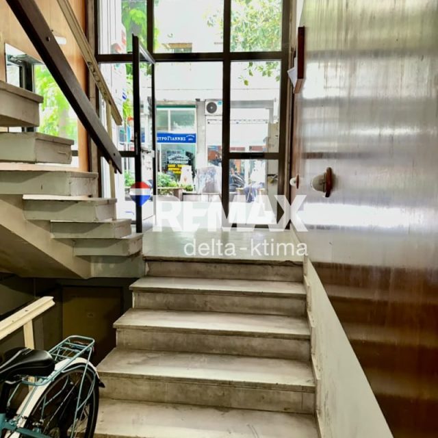 1142-90333254.jpg