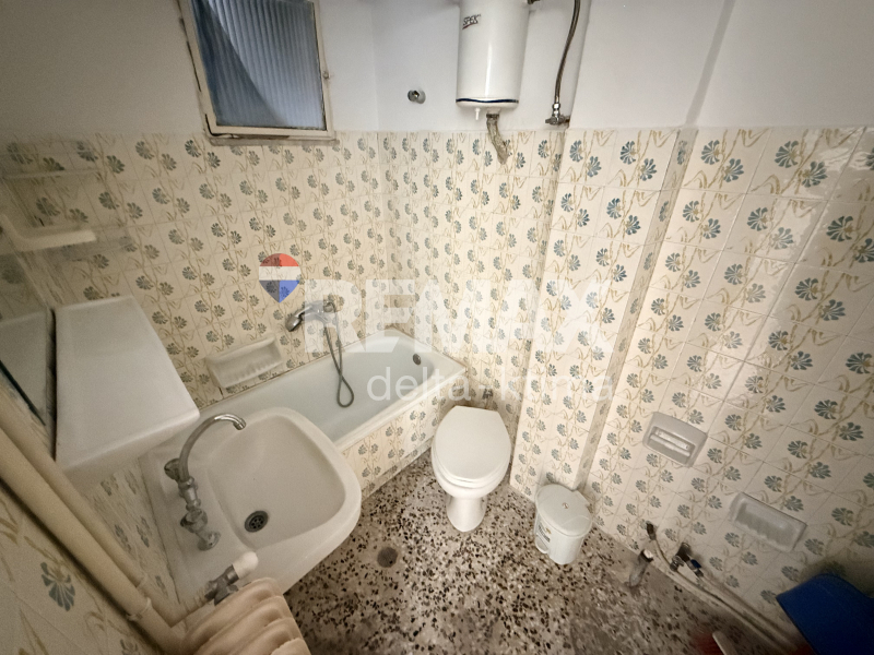 1099-9239805.jpg