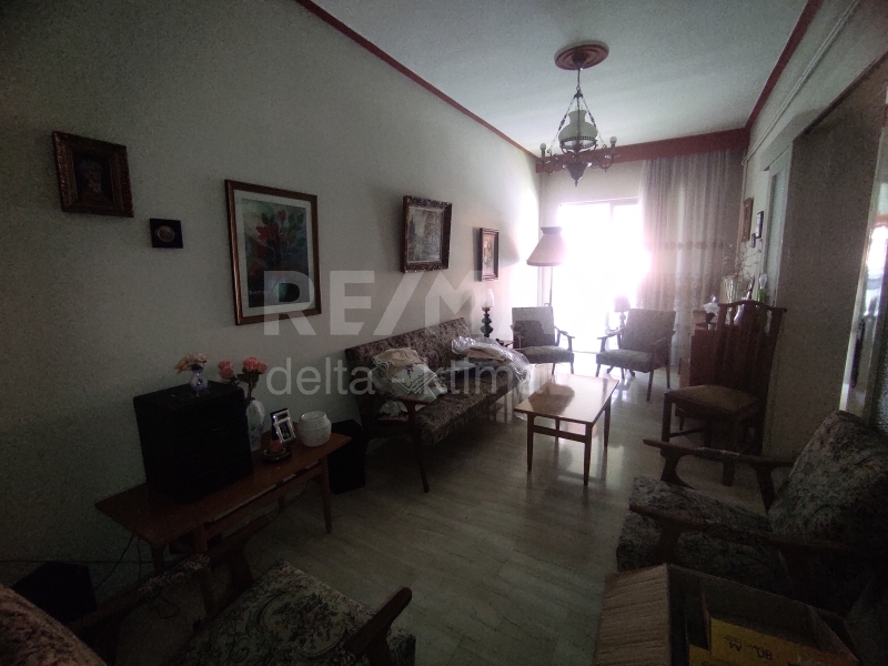 1120-77919315.jpg