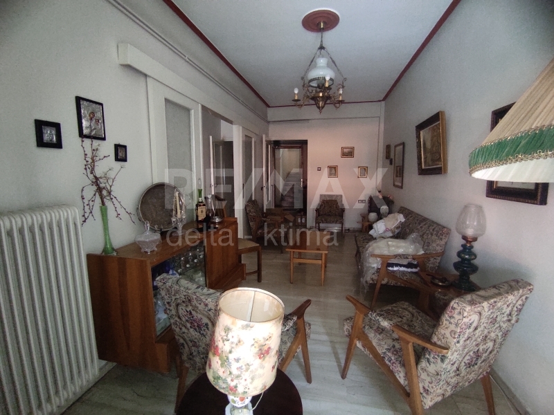 1120-7791985.jpg