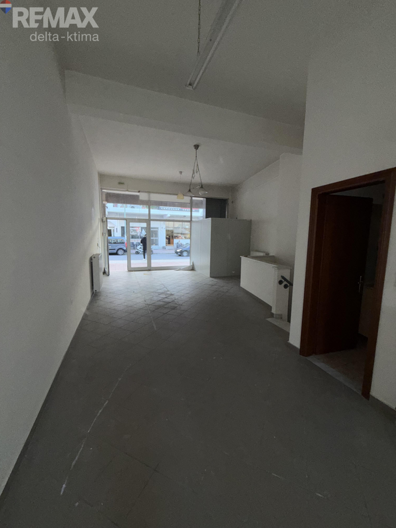 1099-93797142.jpg