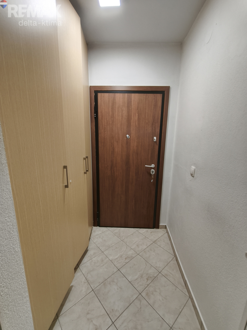 1121-93497235.jpg